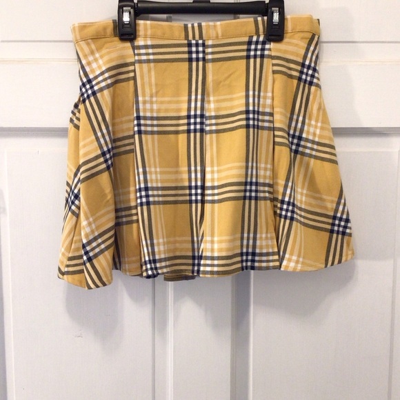 SO Juniors Gold/Navy Blue Plaid High Rise Pleated Flare Mini Skirt - Picture 5 of 8